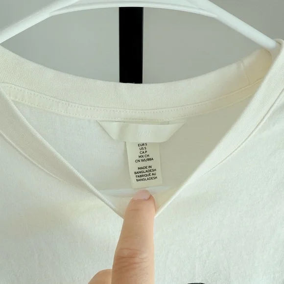 H&M White Short Sleeve Tee Size S - Picture 2 of 2